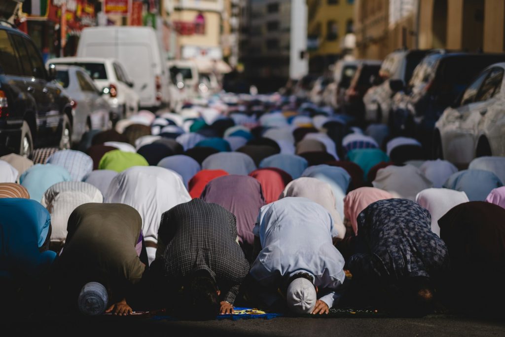 Doctrine et Pratique : Les Fondements de la Spiritualité Islamique